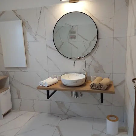 Marija Ii Apartament *