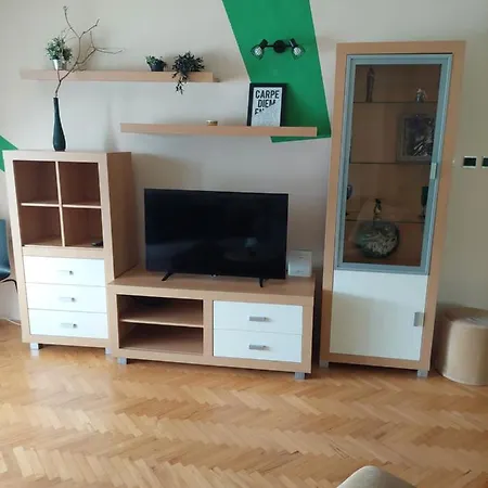 Marija Ii Apartment Omisalj