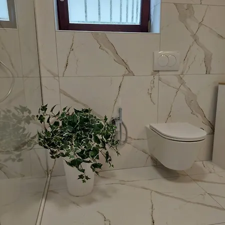 Marija Ii * Omišalj